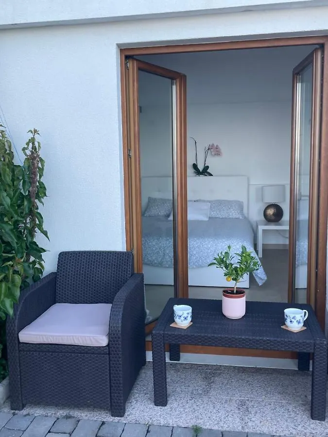 Studio Apartman Lana 3 Apartment Icici